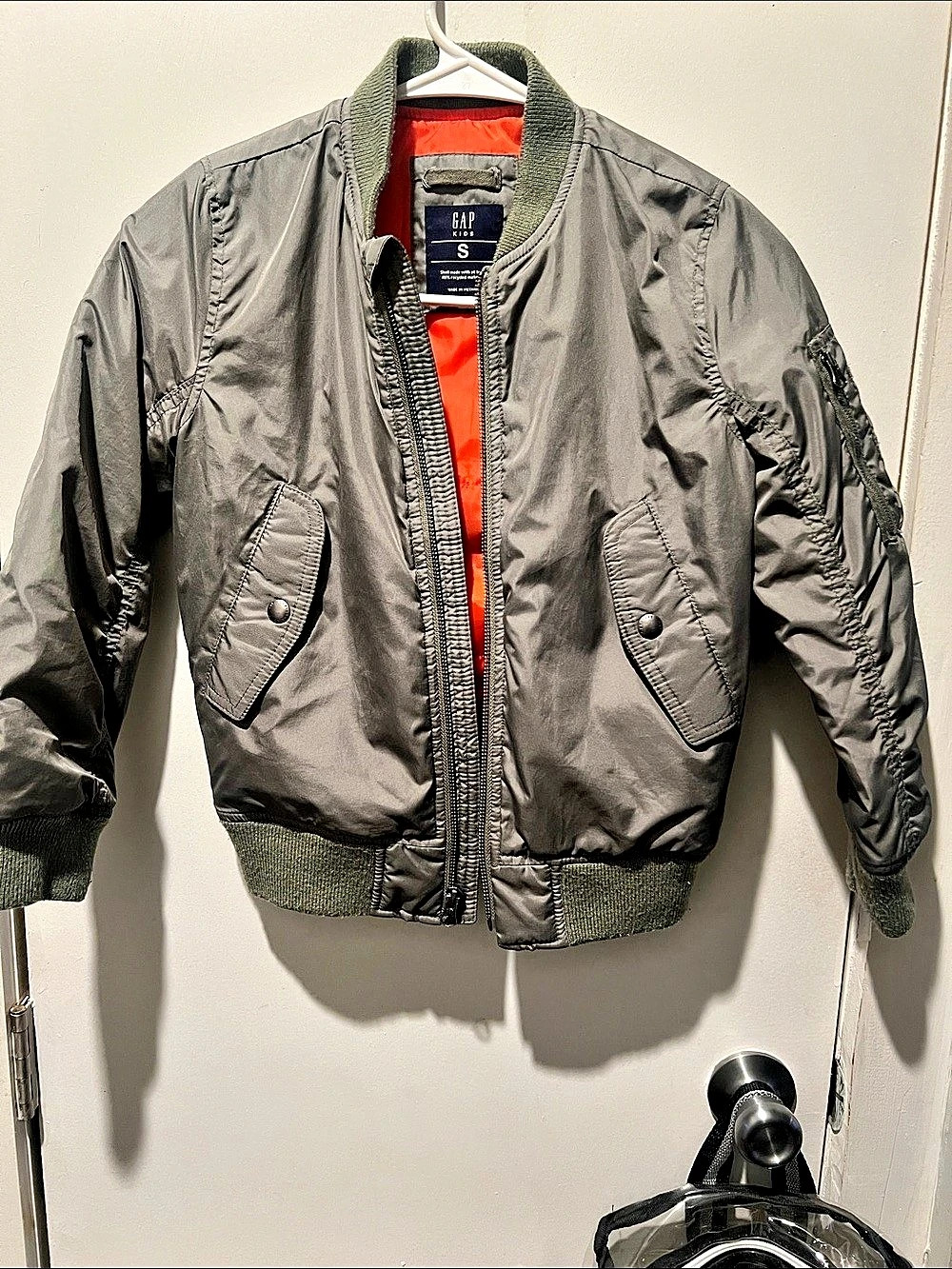 Gap Gray Bomber Puffer Jacket Size S Like New